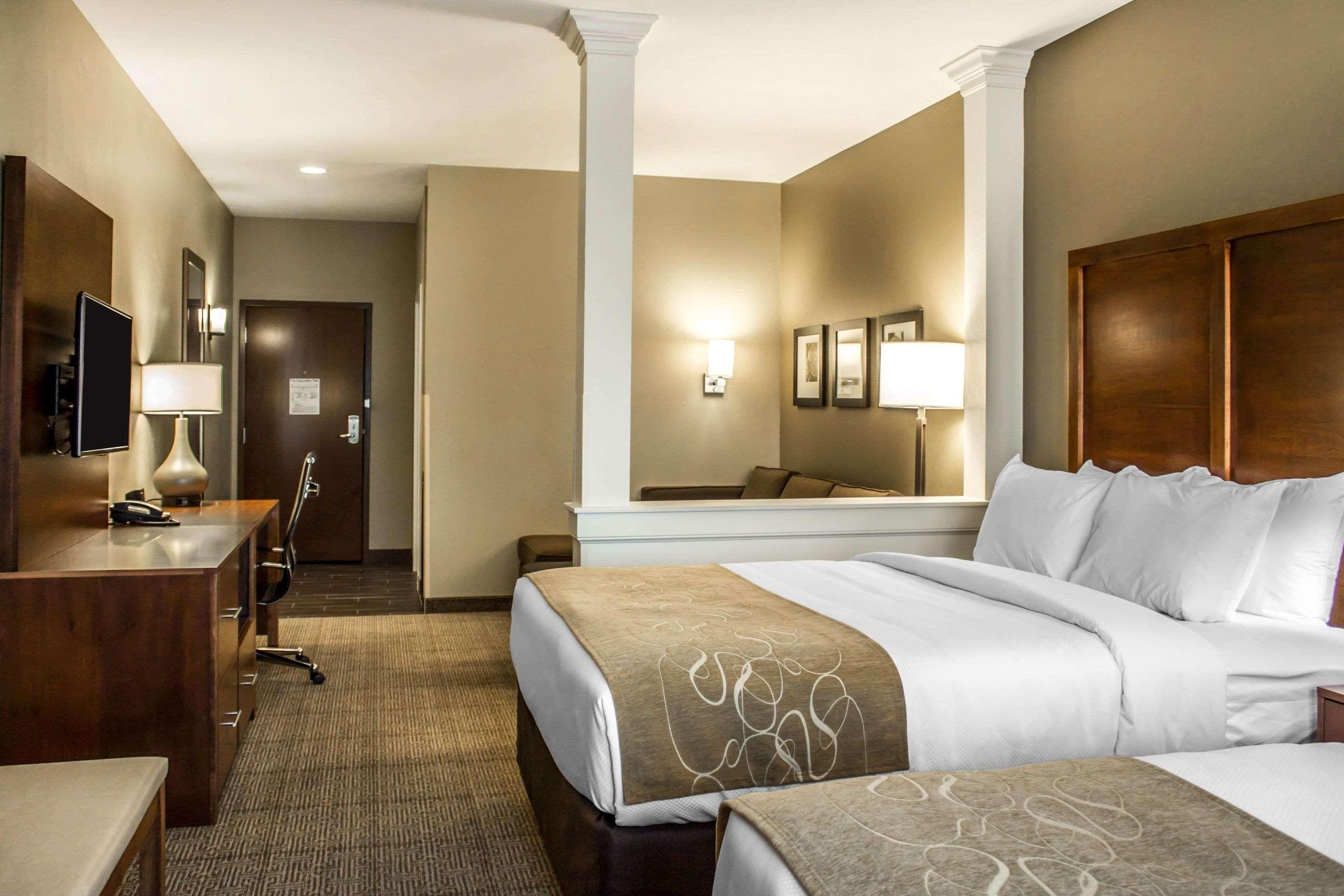 Comfort Suites Hartville-North Canton Uniontown Экстерьер фото