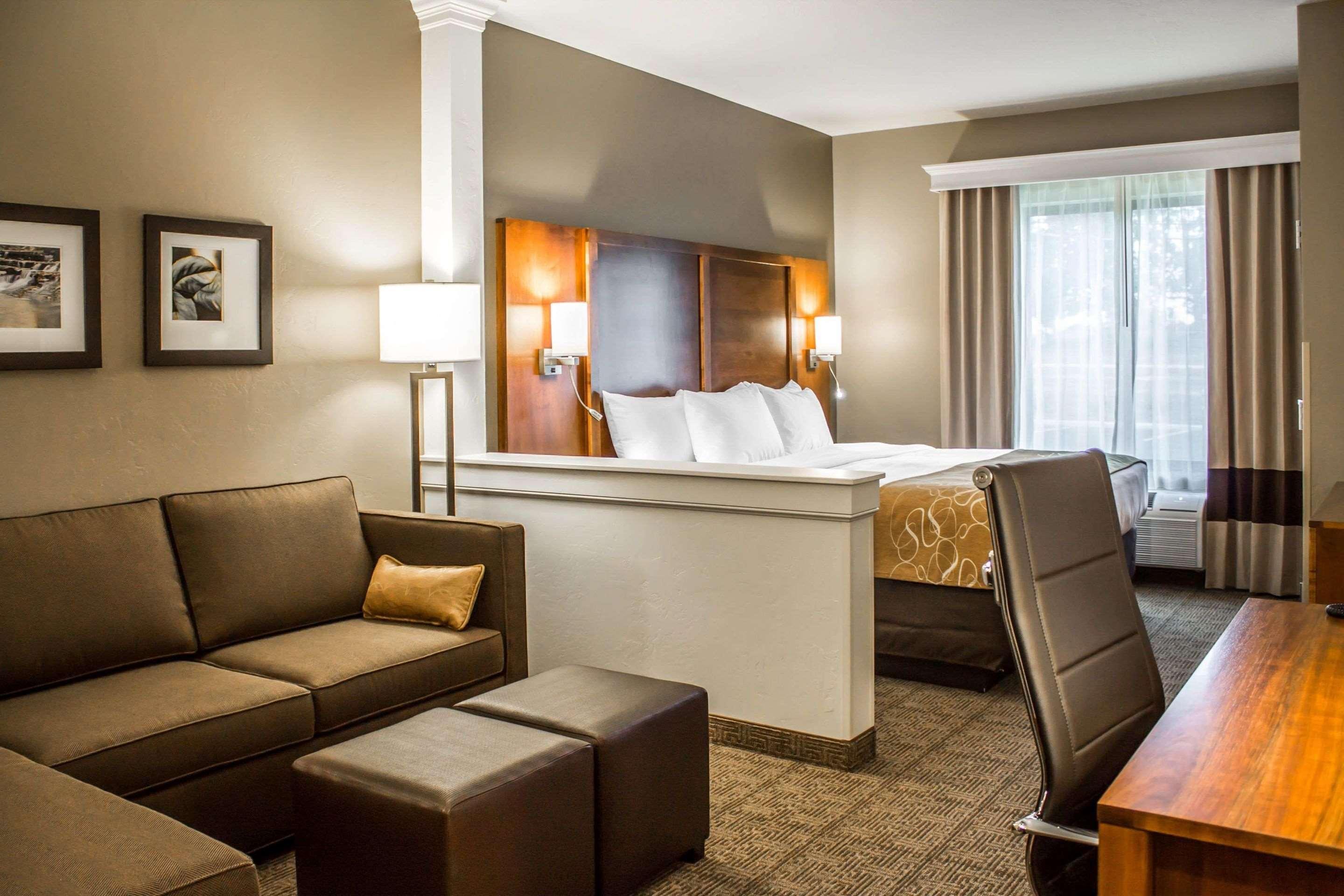 Comfort Suites Hartville-North Canton Uniontown Экстерьер фото