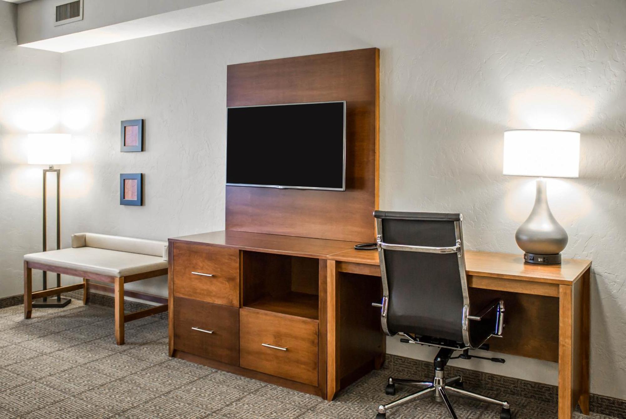 Comfort Suites Hartville-North Canton Uniontown Номер фото